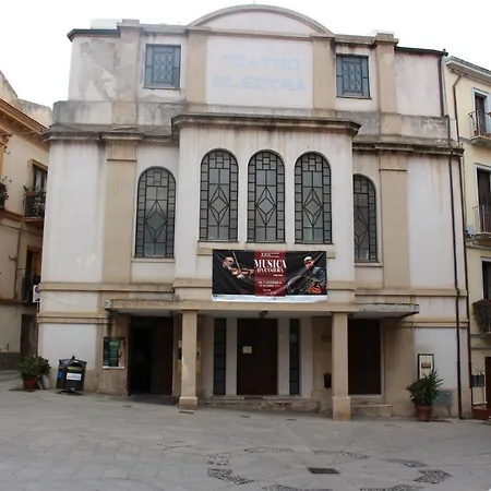 Via Cavour 19, Del Conte * Iglesias