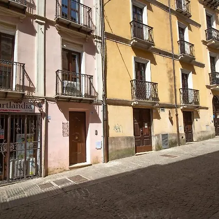 Via Cavour 19, Del Conte アパート イグレージアス