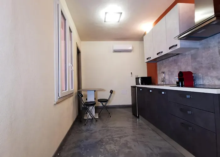 Apartment Via Cavour 19, Del Conte Iglesias