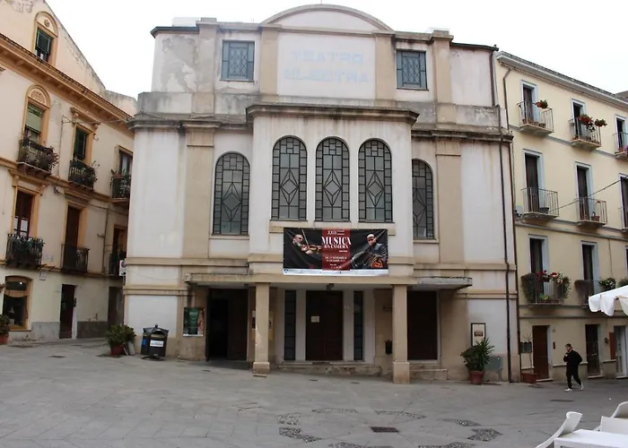 Via Cavour 19, Del Conte * Iglesias