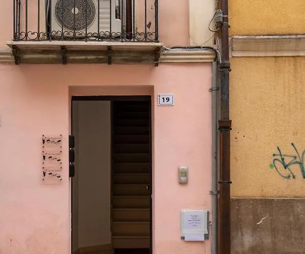 Via Cavour 19, Del Conte Apartment